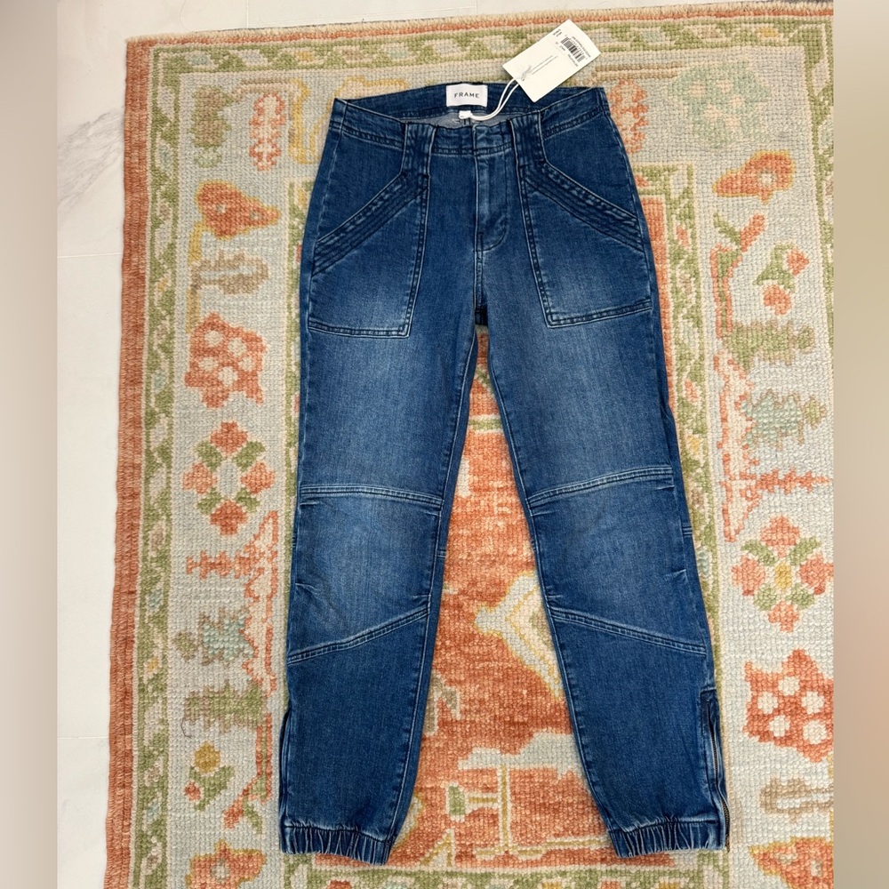 NWT Frame Banded Trapunto jeans. Size 26.